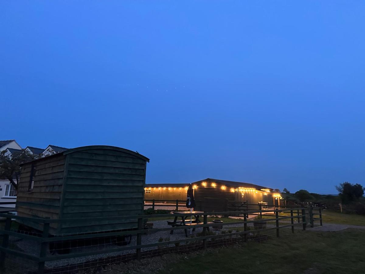 Stags Hide Hotel Minwear Ngoại thất bức ảnh